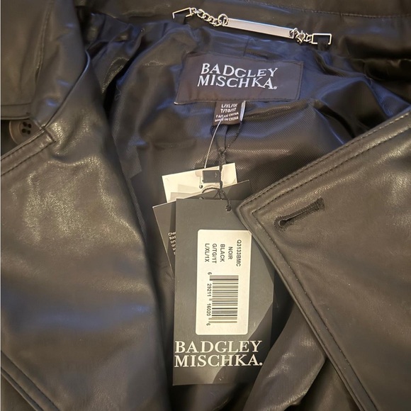 NWT badgley mischka DOUBLE BREAST FAUX LEATHER JACKET - Picture 3 of 4